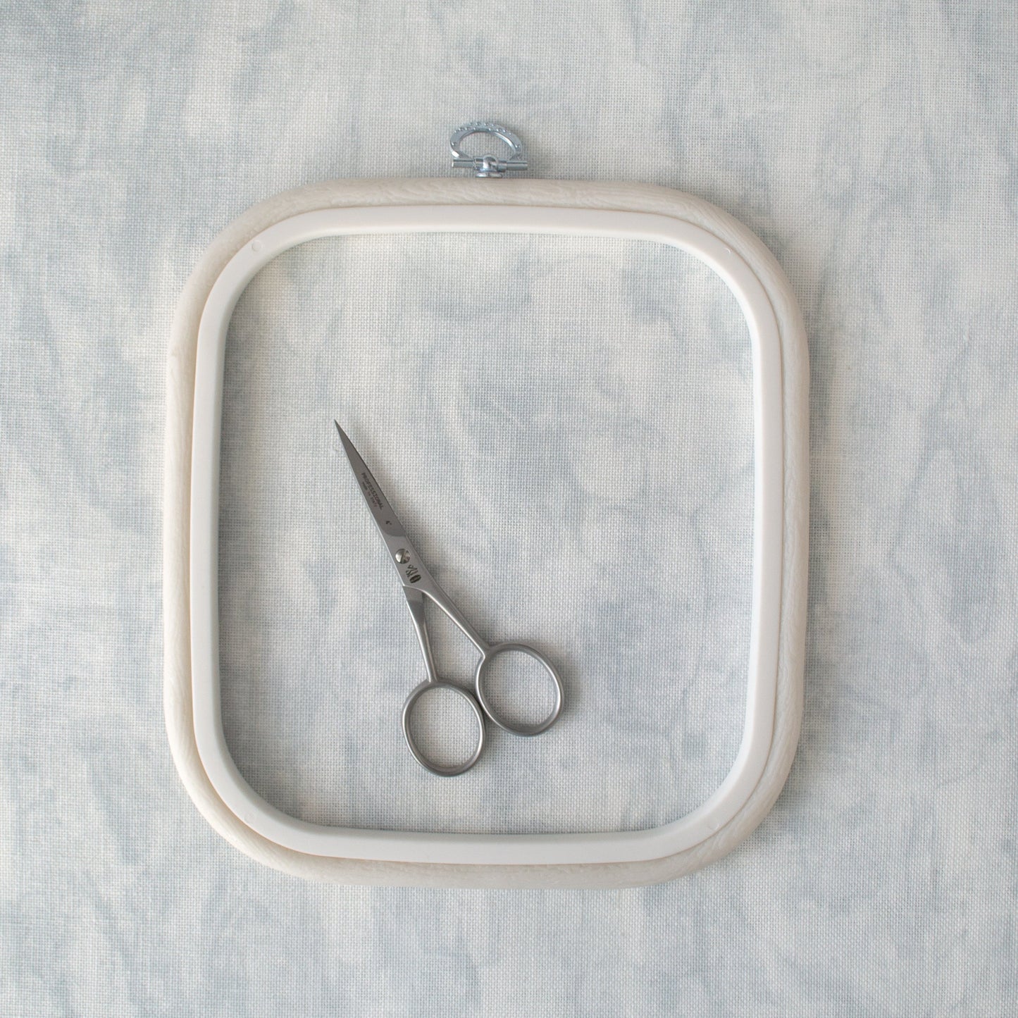 Nurge Square Flexi Hoop Frame in Pristine White: Elegance and Functionality