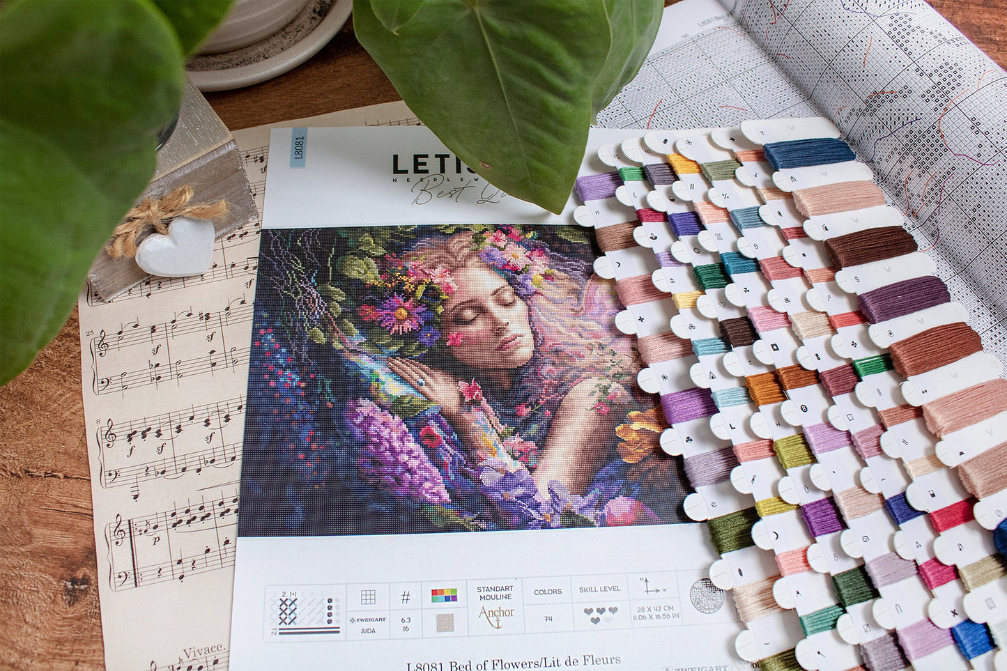 L8081 Bed of Flowers/Lit de Fleurs