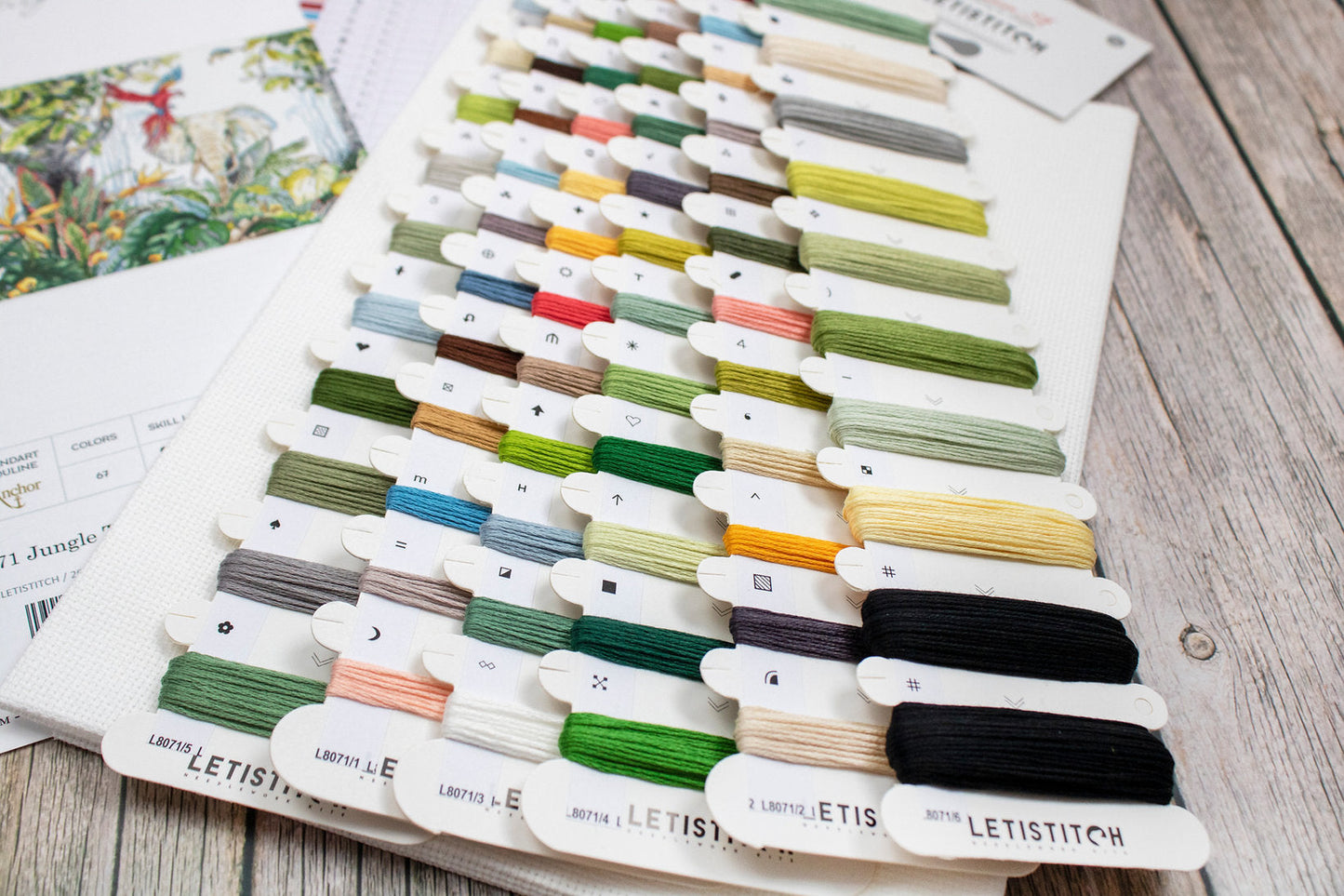 Kit de Punto de Cruz "Tiempo en la Jungla" - LETISTITCH L8071