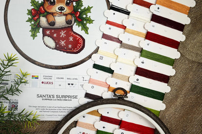 Kit de Punto de Cruz con Bastidor Incluido Luca-S - Santa's Surprise, BC236