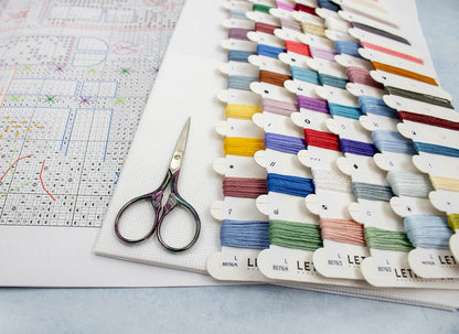 Kit de punto de cruz "Winter Townhouse" de Letistitch L8076