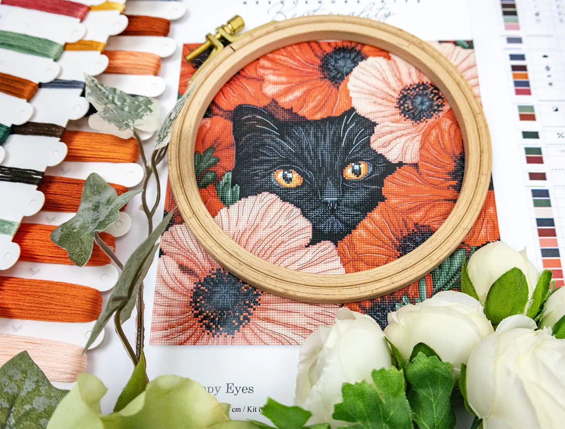Kit de Punto de Cruz LetiStitch – L9949 Poppy Eyes