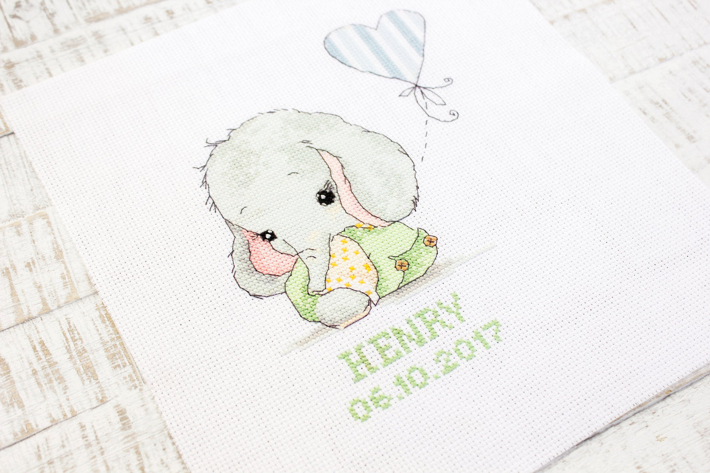 B1135 Natalicio - Baby - Kit de Punto de Cruz Luca-S