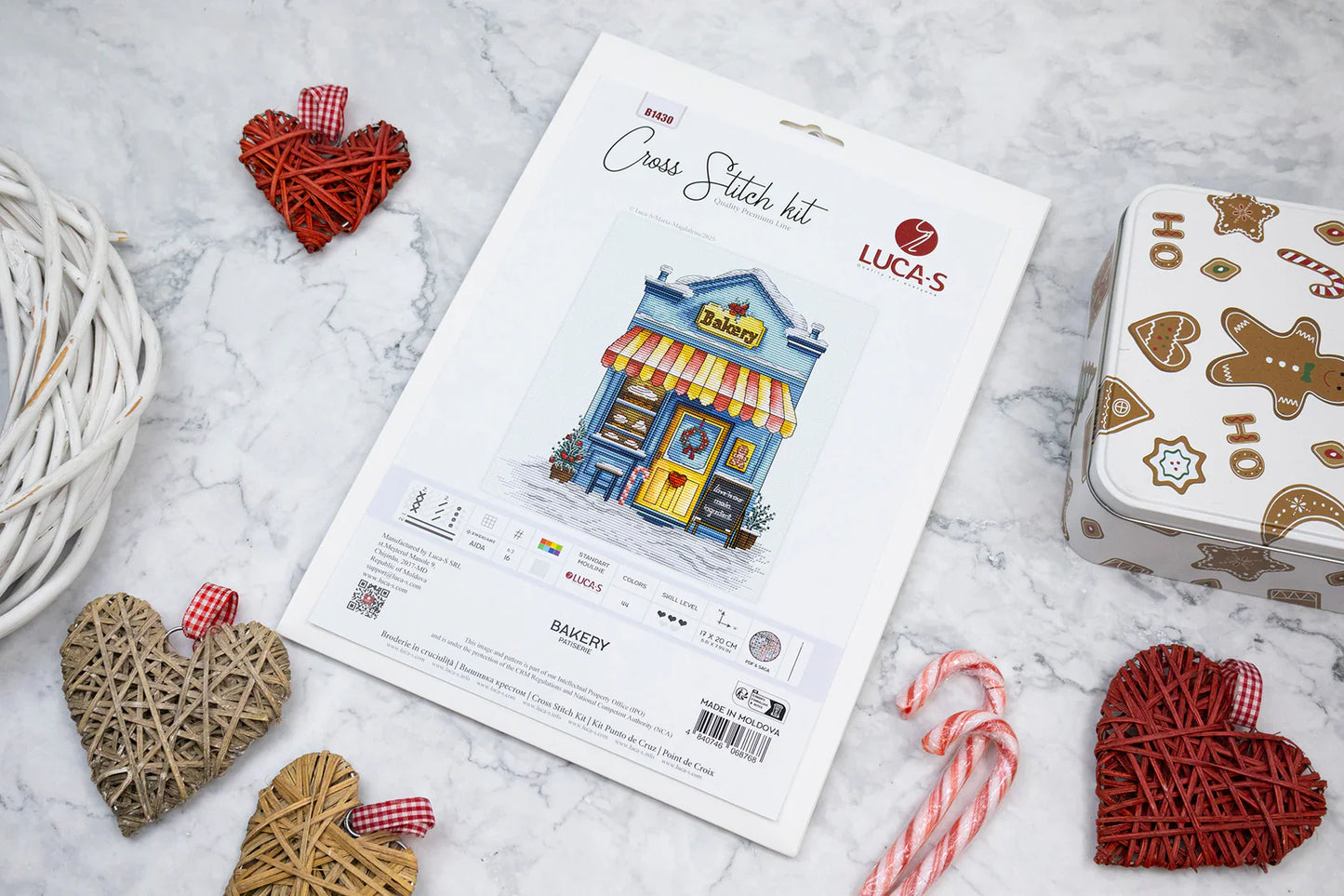 Luca-S B1430 – Bakery | Kit de punto de cruz con panadería navideña