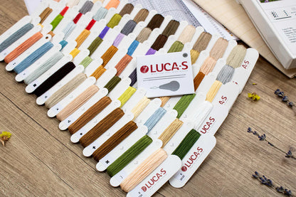 Kit de Punto de Cruz Luca-S Gold - Log Cabin General Store B2413