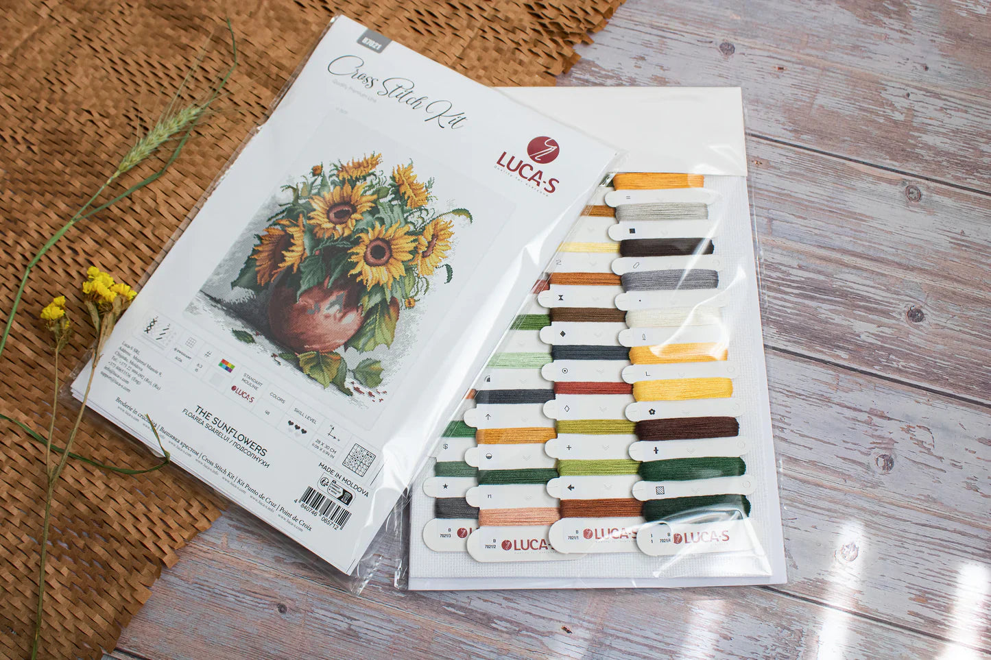 Kit de Punto de Cruz - Los Girasoles - B7021 Luca-S