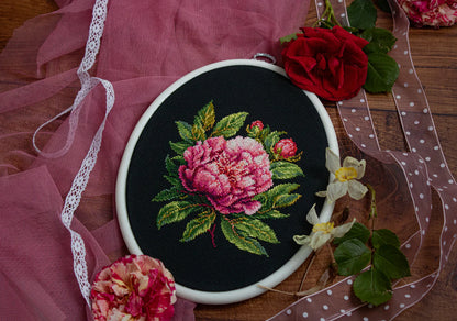 Kit de Punto de Cruz - ’’Peter Brand’’ Peony - BC204 Luca-S