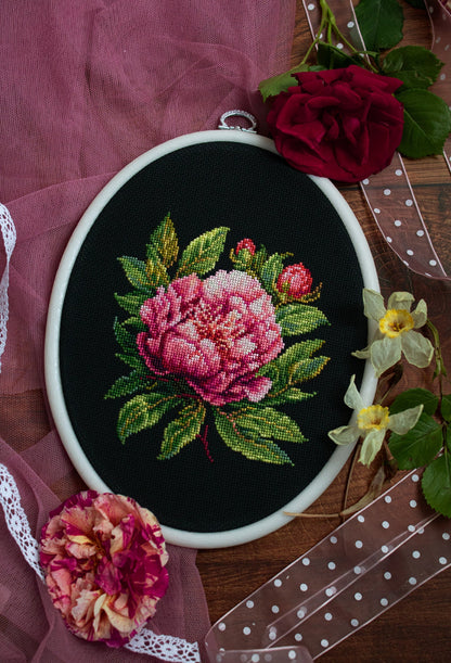 Kit de Punto de Cruz - ’’Peter Brand’’ Peony - BC204 Luca-S