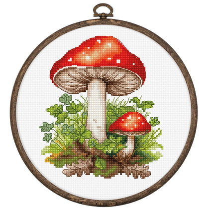 Kit de Punto de Cruz con Aro Incluido Luca-S - Amanita Muscaria, BC232