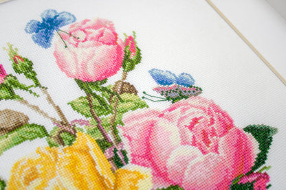 BU4003 Rosas amarillas y rosas de Bengala - Kit de Punto de Cruz Luca-S