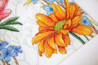 (Descatalogado) BU4019 Flores y Mariposas - Luca-S - Kit de Punto de Cruz