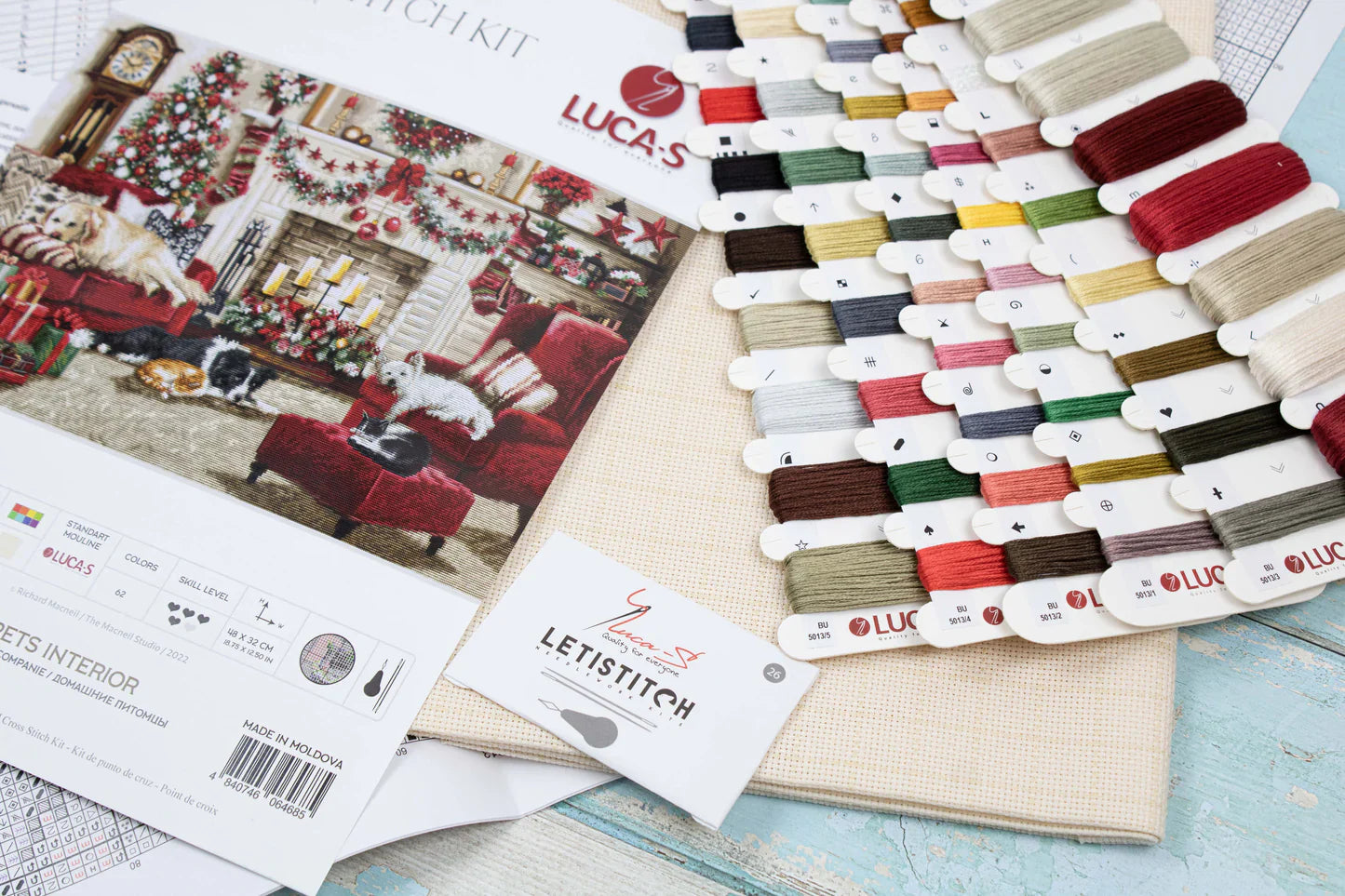 Mascotas. Interiores Navideños - BU5013 Luca-S - Kit de Punto de Cruz