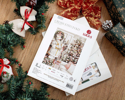 White Santa With Christmas Tree - BU5019 Luca-S - Kit de Punto de Cruz