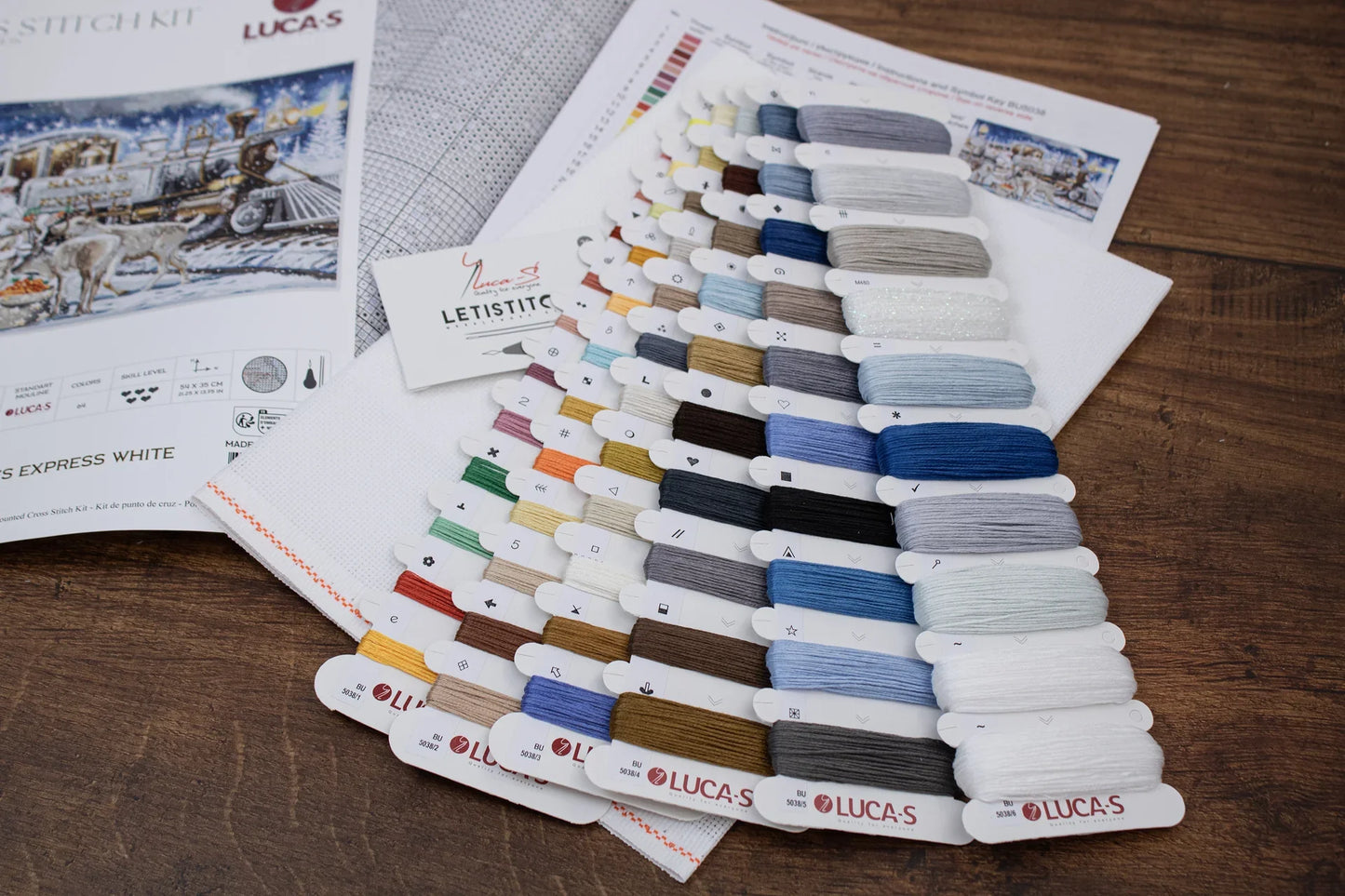 Kit de Punto de Cruz "Santa’s Express White" - Luca-S Gold BU5038