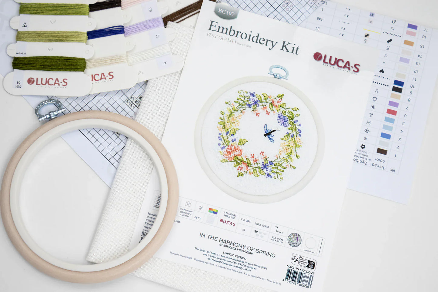Kit punto de cruz Luca-S BC107 In the Harmony of Spring con bastidor