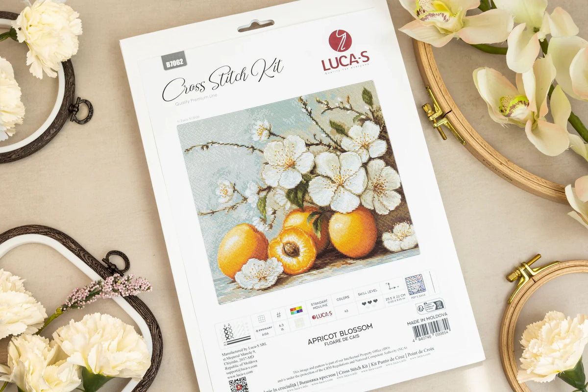 Kit de punto de cruz Luca-S B7062 Apricot Blossom – Flor de Albaricoque 25,5x22 cm