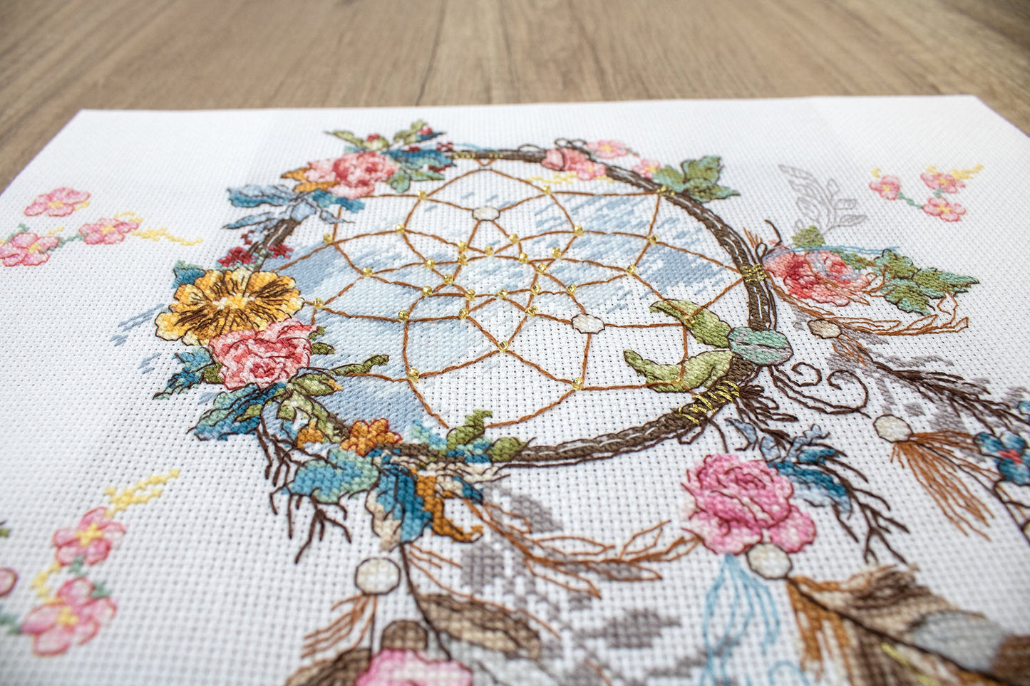 L8035 Sueños de primavera - LETISTITCH- Kit de Punto de Cruz