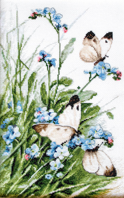 LETI 939 Butterflies and bluebird flowers - Kit de Punto de Cruz LETISTITCH