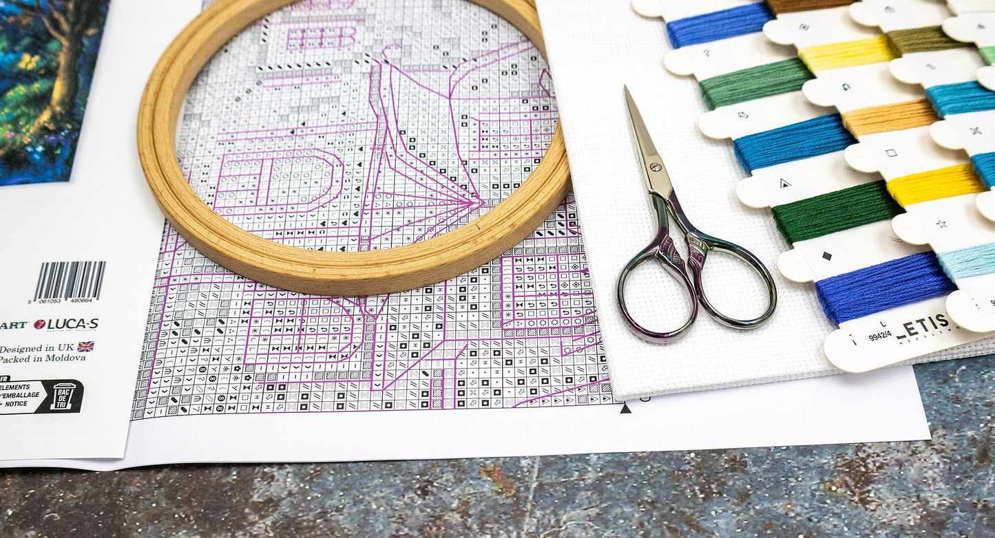 L9942 Luna’s Garden - Letistitch | Kit de punto de cruz