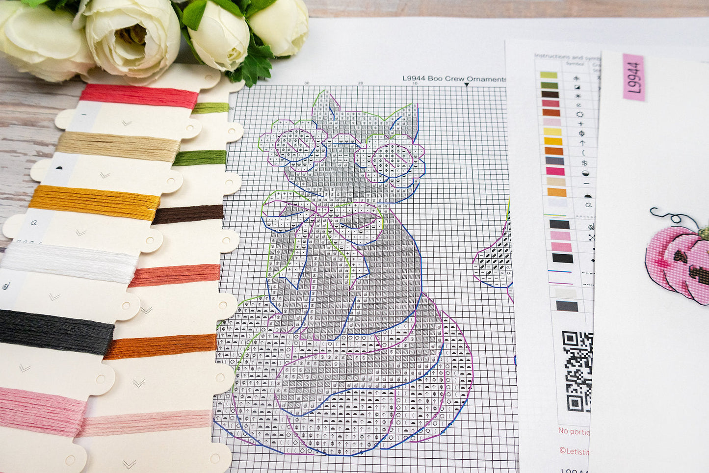 L9944 Boo Crew Ornaments 5 pcs. - Letistitch | Kit de punto de cruz en plástico